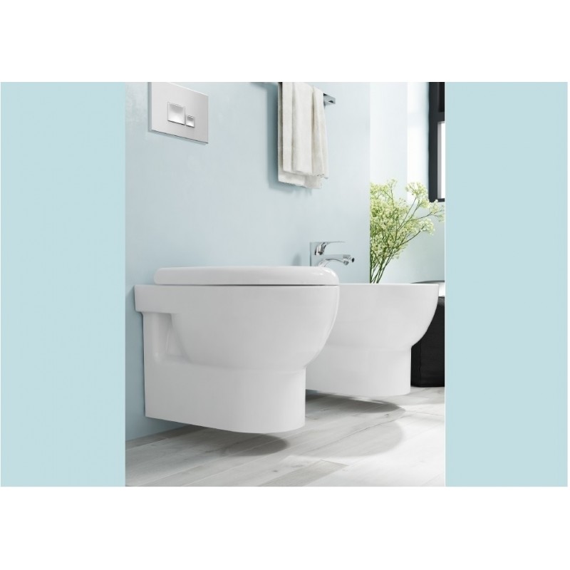 Wc bagno filoparete con sedile soft Close Ceramica Azzurra Fast