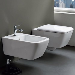 Vaso senza brida Rimfree e Bidet Sospesi iCon Square Geberit con Sedile