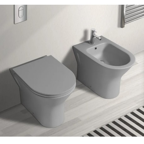 Vaso + Bidet Filo muro serie Feeling di Rak Ceramics con Tecnologia Rimless in ceramica grigio opaco matt