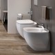 Sanitari Illusion con fissaggio nascosto di Rak Ceramics Filomuro Vaso + Bidet in Ceramica Bianco Lucido