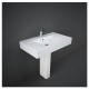 Lavabo con colonna rettangolare con foro per miscelatore modello Des di Rak Ceramics 61x46 cm in ceramica bianco lucido