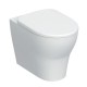 Sanitari filomuro in ceramica con sedile bianco Serie Selnova Premium - Geberit