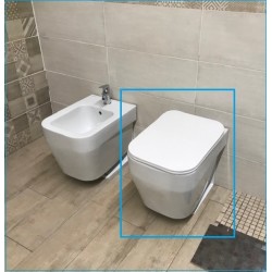 vaso sospeso modello sott'acqua marca isvea in ceramica bianco lucido + coprivaso slim a chiusura rallentata