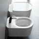 Vaso sospeso con fissaggio nascosto serie Valet di Rak Ceramics con Tecnologia Rimless in ceramica bianco lucido