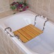 Sedile per vasca con telaio regolabile in acciaio e seduta in legno larice