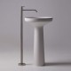 Lavabo a Terra Ago 85 di antoniolupi in Flumood® colore total white