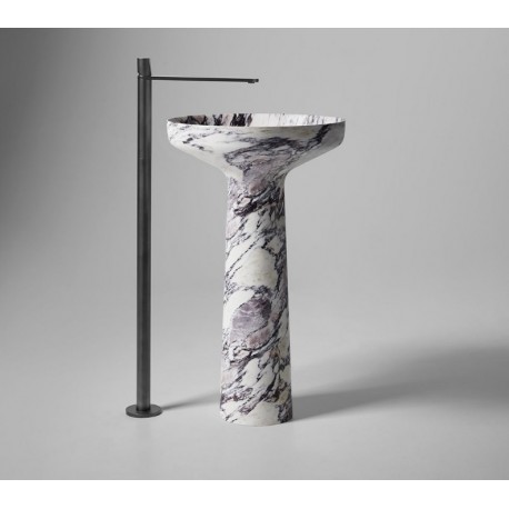 Lavabo a Terra Freestanding Ago185 di antoniolupi in marmo calacatta viola