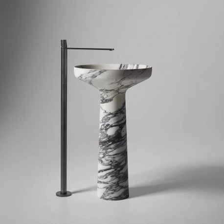 Lavabo a Terra Freestanding Ago185 di antoniolupi in marmo bianco silver