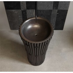 Lavabo a Terra Freestanding Ramses di antoniolupi frassino moka con bacino bronzo patinato scuro